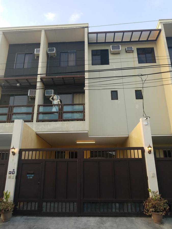 Skylab Guesthouse Paranaque City Exterior foto